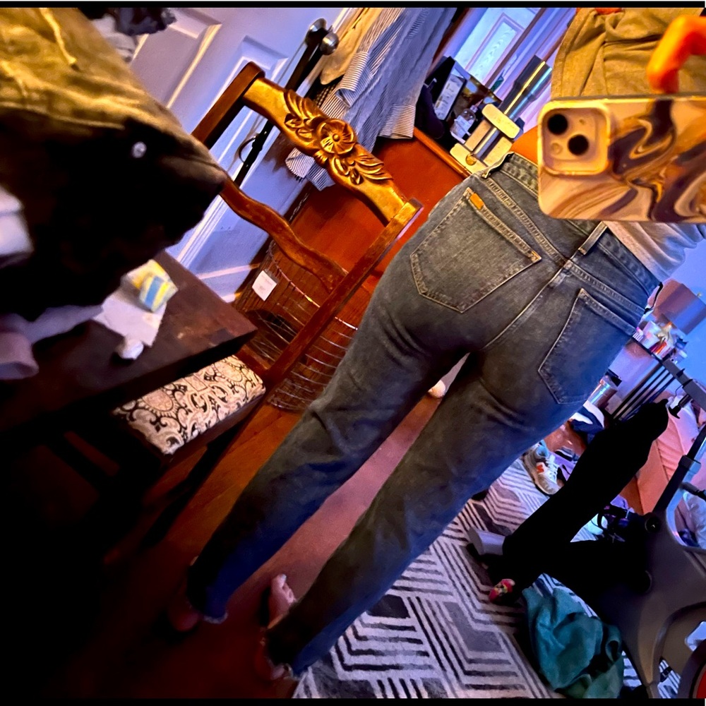 Joes Jeans Smith Mid-rise, size 28.